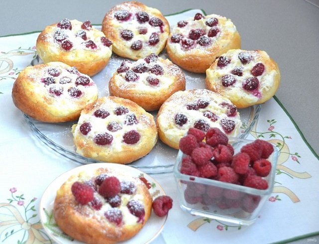 Quarktaschen mit Himbeeren