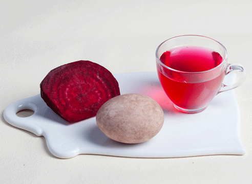 Eier mit natürlichen Farbstoffen färben