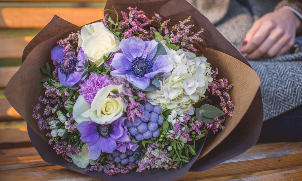 Wie der Blumenversand hilft, Emotionen über die Distanz zu schenken